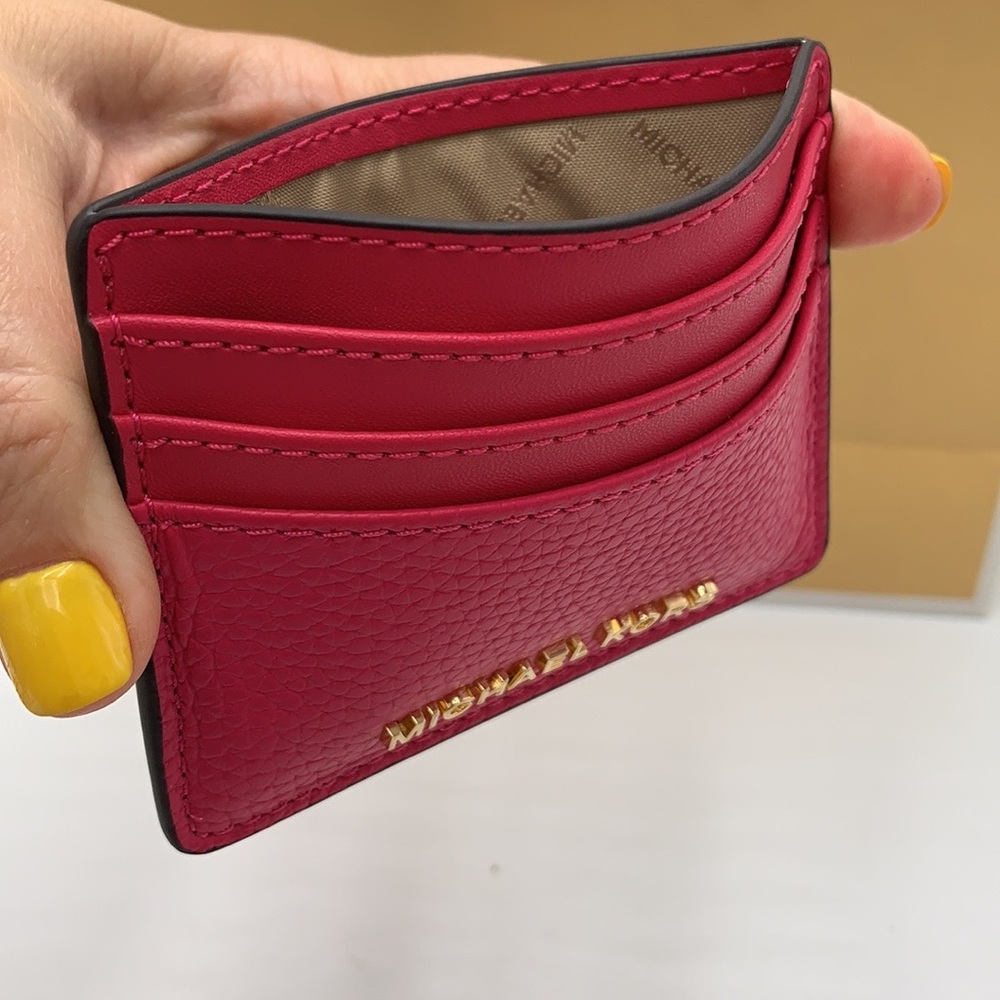 MICHAEL KORS
Large Pebbled Leather Card Holder Case
Electric Pink
NWT - Picture 5 of 14